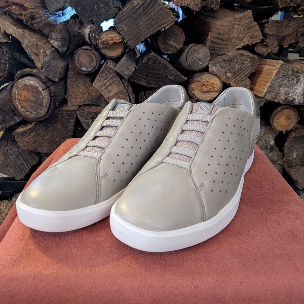 Women's Shoe
